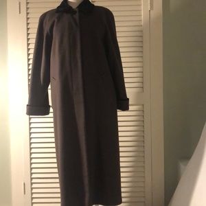 Forecaster of Boston Overcoat